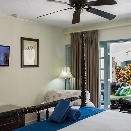Savannah Beach Club Hotel Bridgetown Exteriör bild
